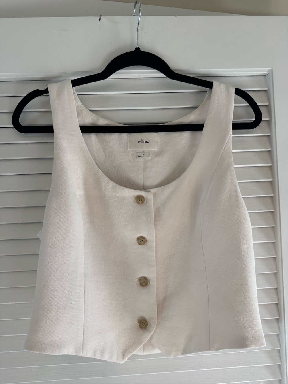 Aritzia Wilfred Cream Button-Front Tank Top